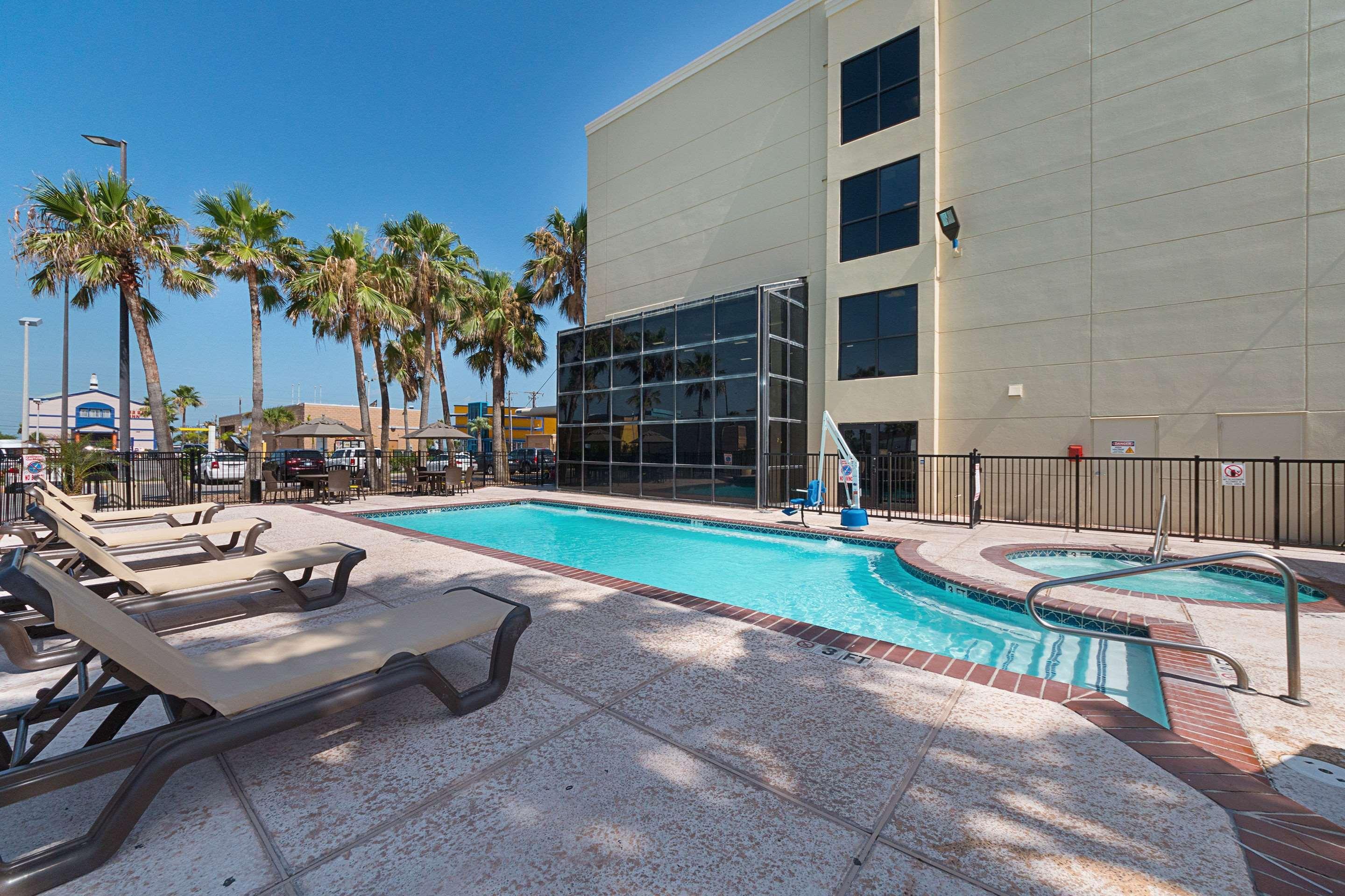 Comfort Suites Beachside South Padre Island Ngoại thất bức ảnh