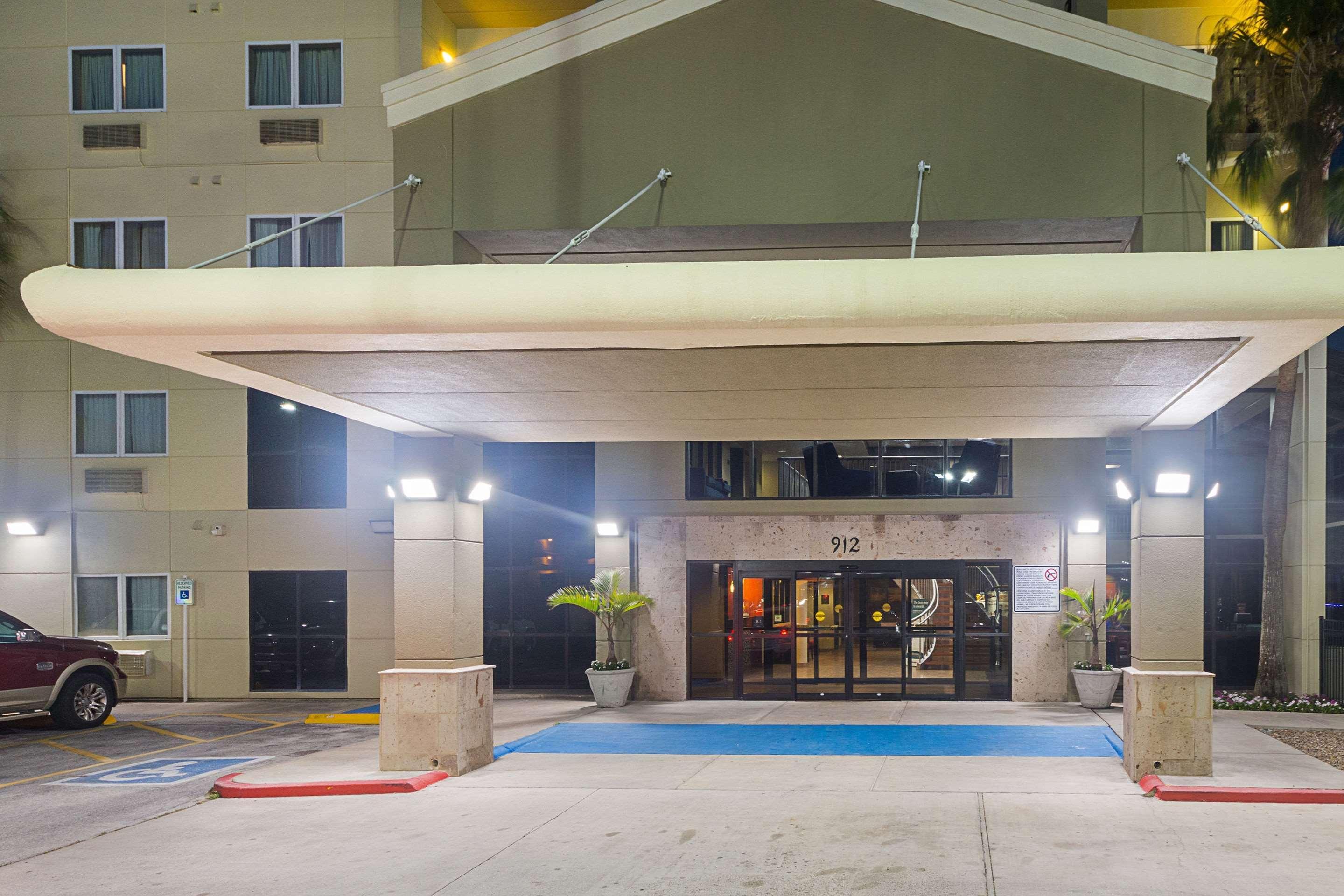 Comfort Suites Beachside South Padre Island Ngoại thất bức ảnh